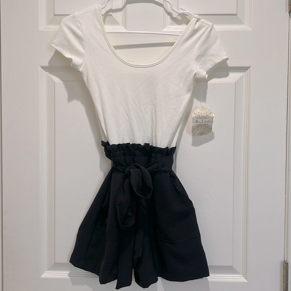 NWT Altar’d state black and ivory belt romper size small